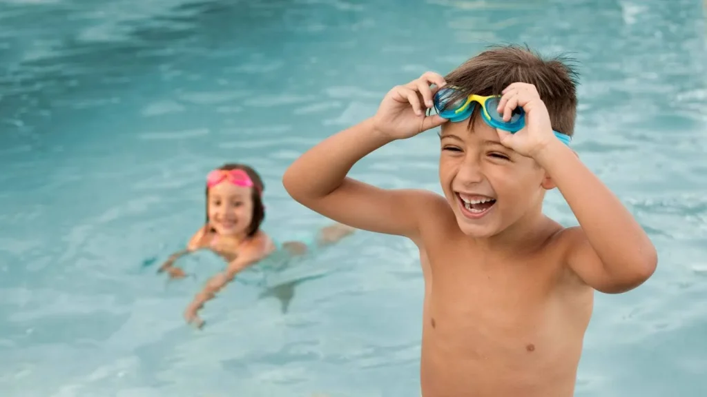 11 Key Benefits of Learning to Swim at a Young Age