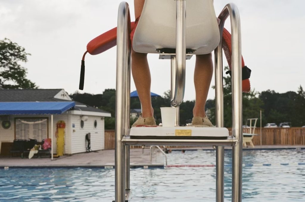 7 Steps To Becoming A Lifeguard